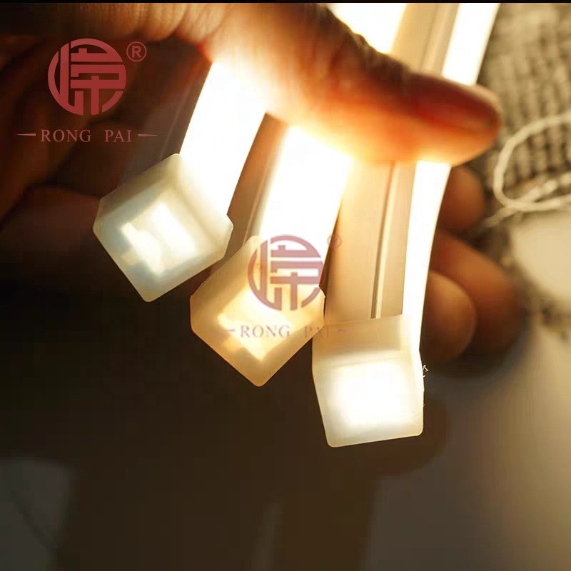 硅膠燈帶對比傳統光源的優(yōu)點(diǎn)-常州嶸牌橡塑制品有限公司